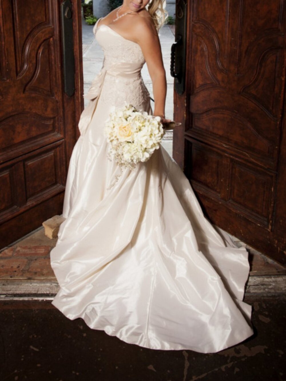 Maggie Sottero Size 12 Strapless Beaded Wedding Dress Sweetheart Bridal Gown